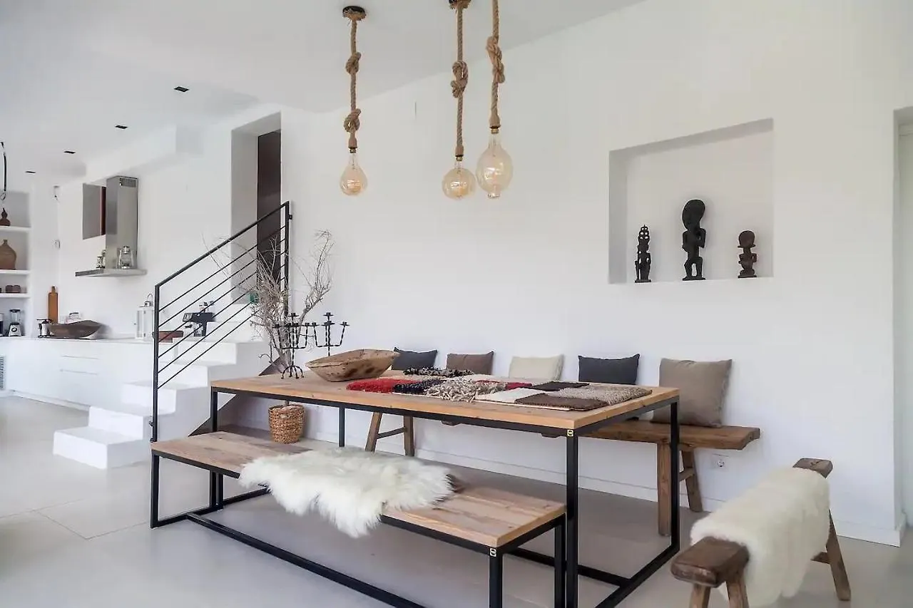 Villa Sitges Colonial. Impressive Views Of The Sea. High Design. Renovated. 西班牙