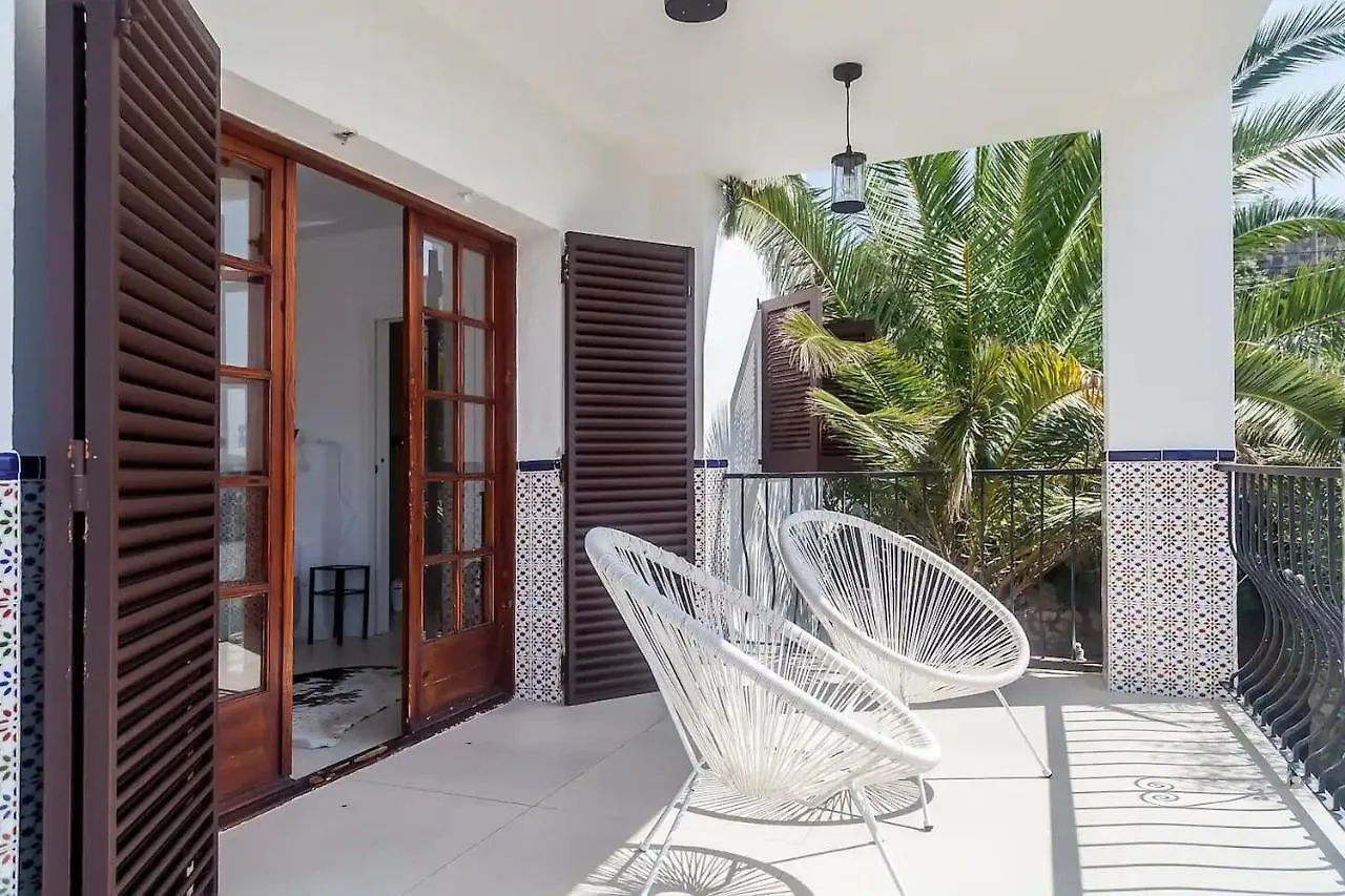 Villa Sitges Colonial. Impressive Views Of The Sea. High Design. Renovated.