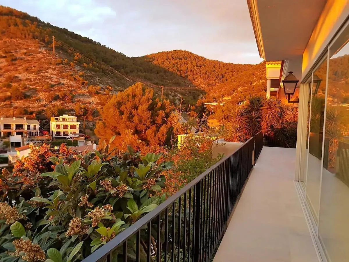 Villa Sitges Colonial. Impressive Views Of The Sea. High Design. Renovated.