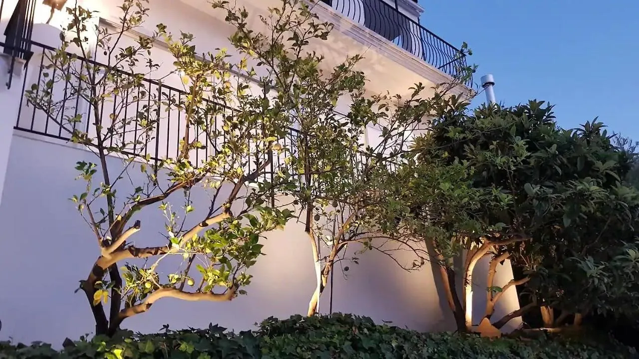 Villa Sitges Colonial. Impressive Views Of The Sea. High Design. Renovated.