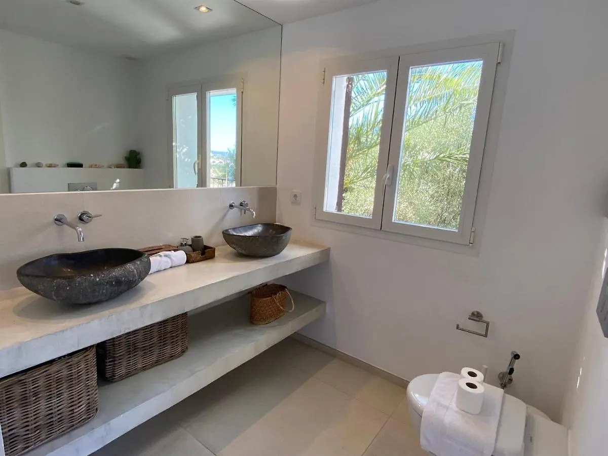Villa Sitges Colonial. Impressive Views Of The Sea. High Design. Renovated.